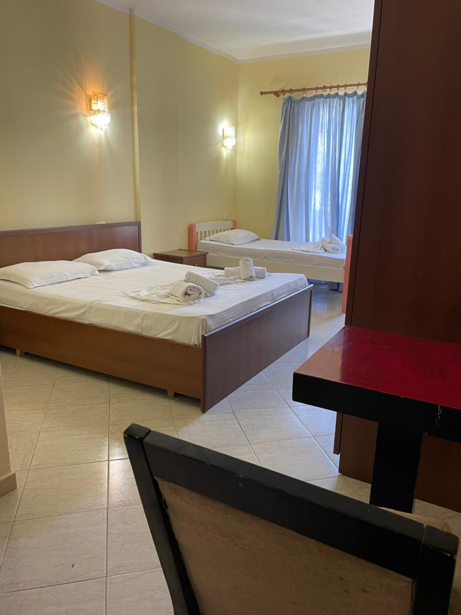 Sanremo Hotel Restorant Škalngur Buitenkant foto